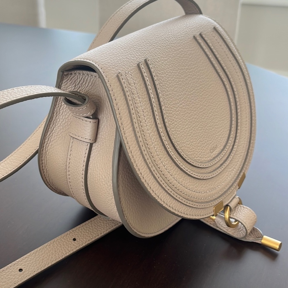 Chloe Small Marcie Crossbody Bag in Taupe - Picture 4 of 14